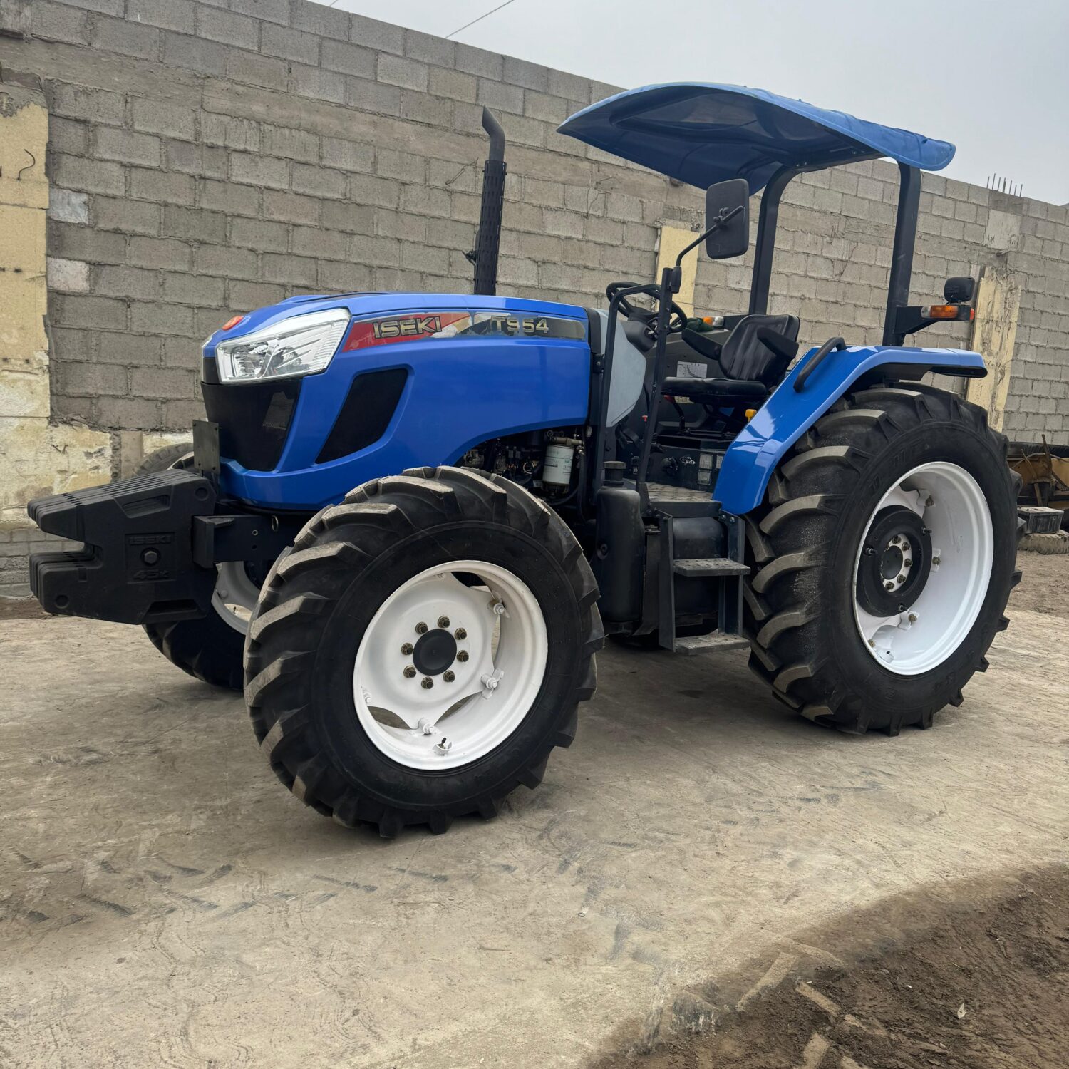 TRACTOR AGRICOLA ISEKI T954 SIN CABINA